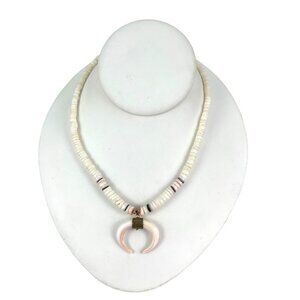 Vintage 1970s Boho Crescent Shell Necklace With Barrel Clasp 15 Inch